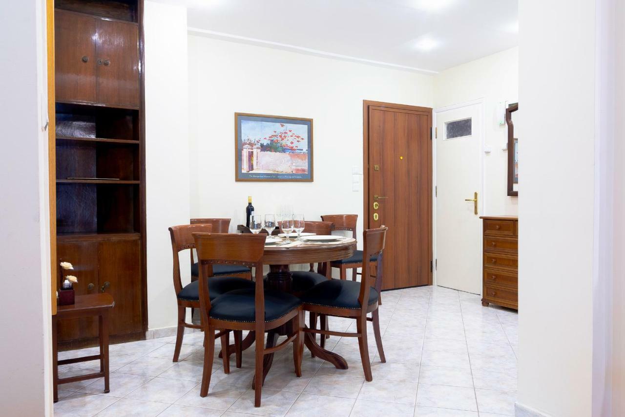 Classy 2 Bedroom Apartment Near Acropolis & Metro أثينا المظهر الخارجي الصورة