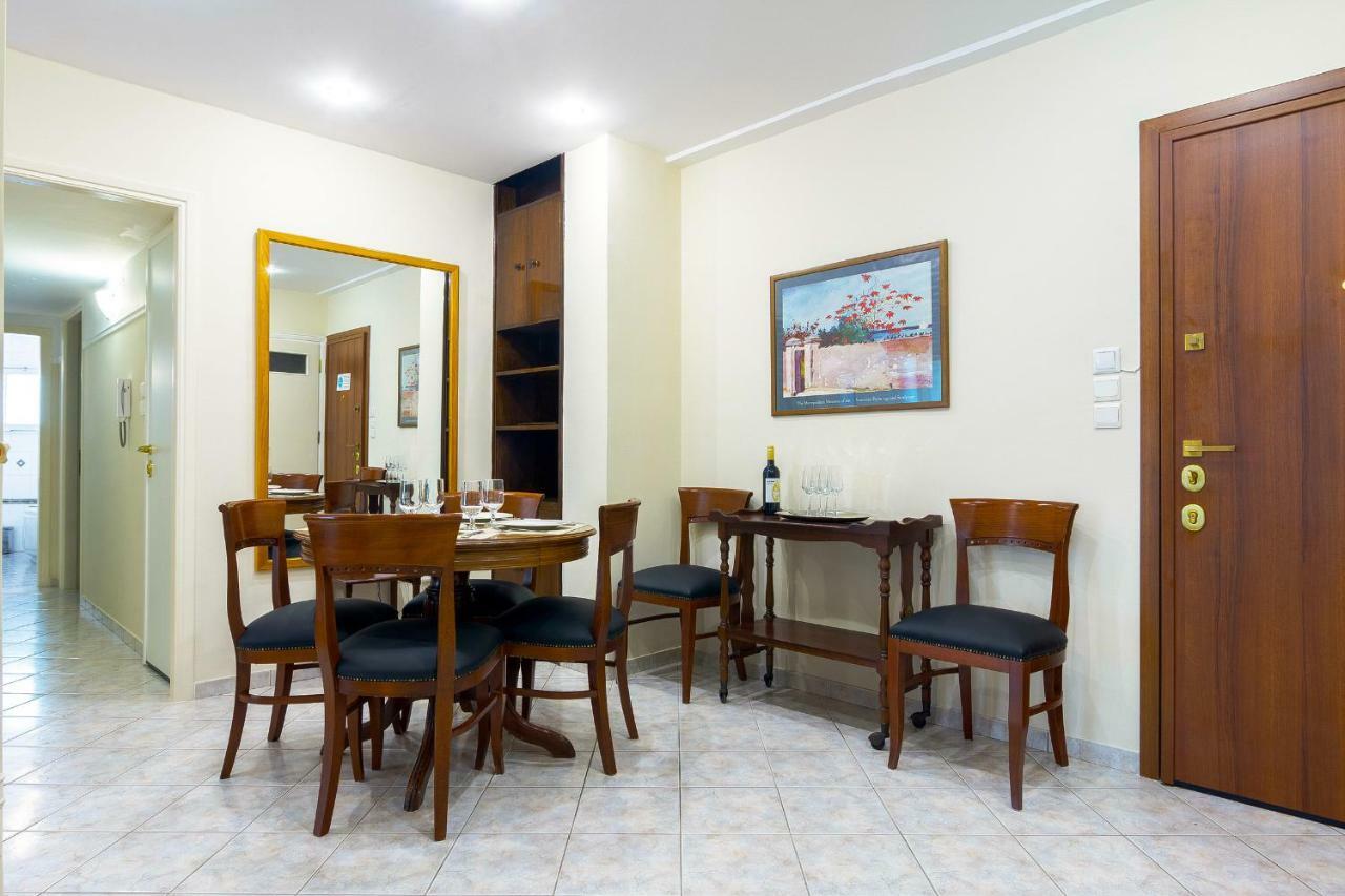Classy 2 Bedroom Apartment Near Acropolis & Metro أثينا المظهر الخارجي الصورة