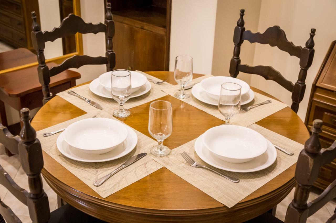 Classy 2 Bedroom Apartment Near Acropolis & Metro أثينا المظهر الخارجي الصورة