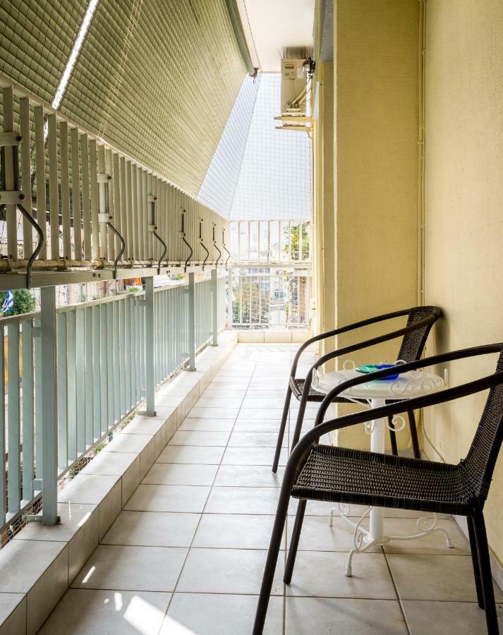 Classy 2 Bedroom Apartment Near Acropolis & Metro أثينا المظهر الخارجي الصورة