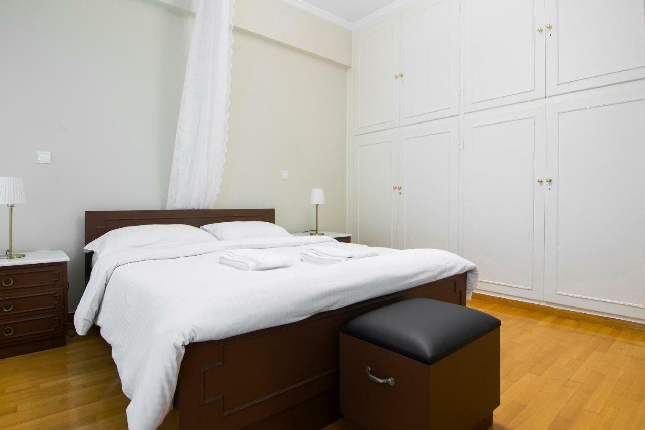 Classy 2 Bedroom Apartment Near Acropolis & Metro أثينا المظهر الخارجي الصورة