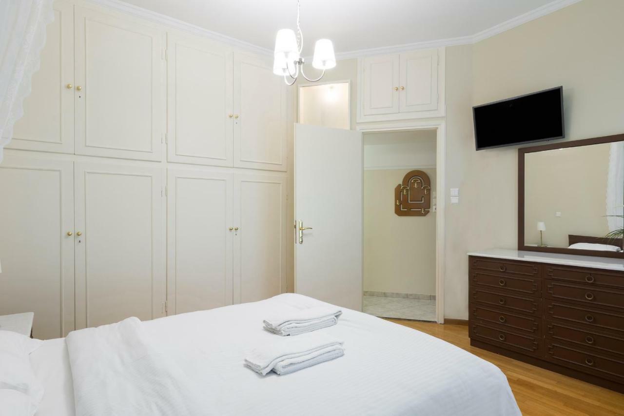 Classy 2 Bedroom Apartment Near Acropolis & Metro أثينا المظهر الخارجي الصورة